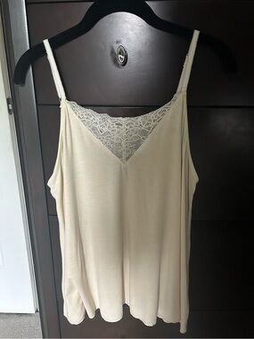 POL Pale Yellow Lace-Trim Camisole